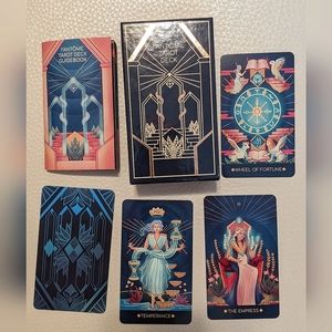 Fantôme Tarot Deck by Lamuci Design
